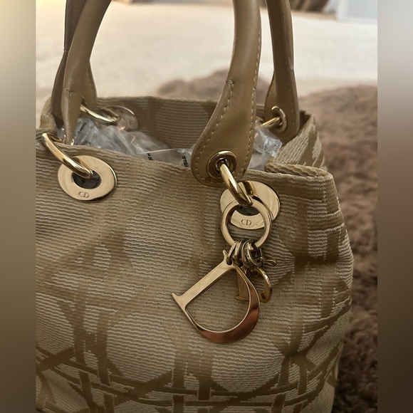 Christian Dior bag - Picture 3 of 6